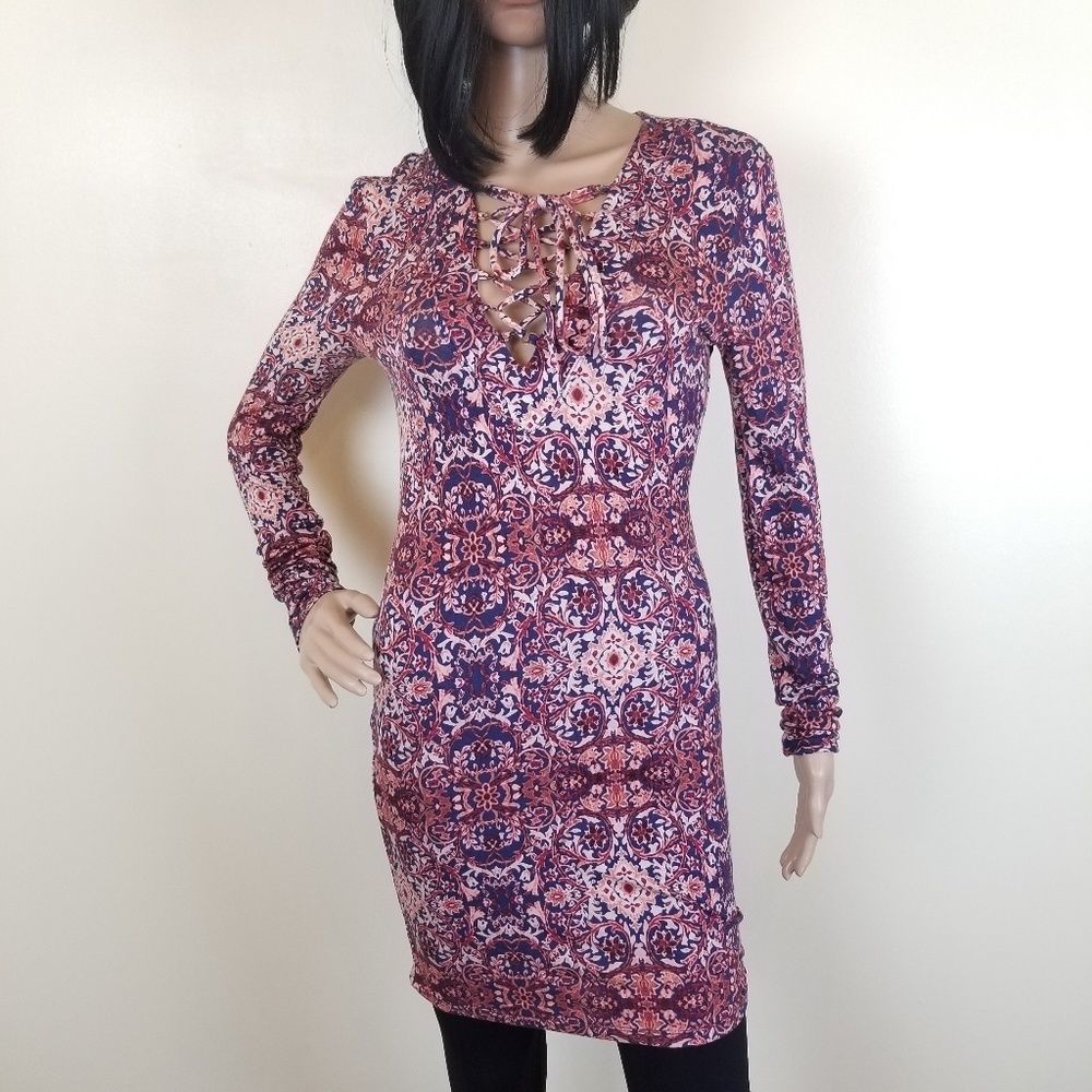 Forever 21 Blue and Pink Print Dress Size M